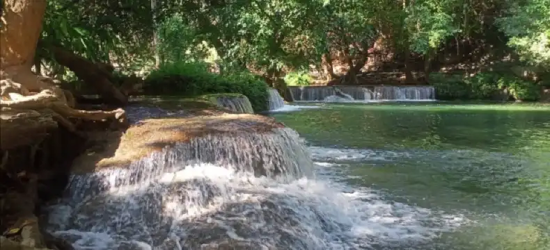 โรงแรมใกล้นัดกันคาเฟ่