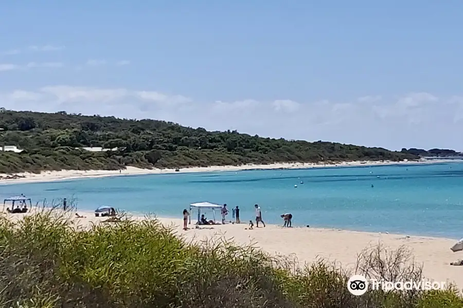 Eagle Bay Beach