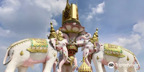 Three-Headed Elephant Statue