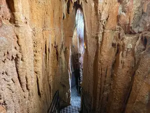 Onyx Cave