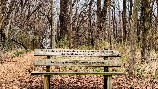 Lincoln Memorial Garden and Nature Center