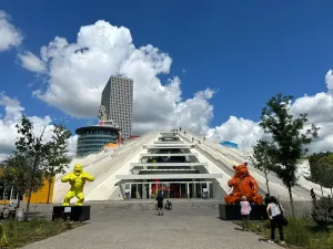 Piramide di Tirana