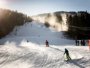 Pass Powderkeg Ski Area