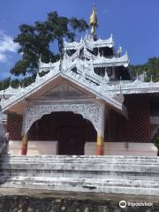 Wat Phra Non