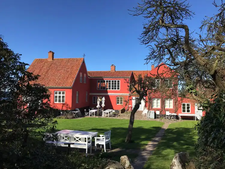 Các khách sạn gần Oluf Host Museet