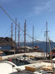 Full-Day Caldera Cruise: Volcano Island, Hot Springs, and Sunset at Oia