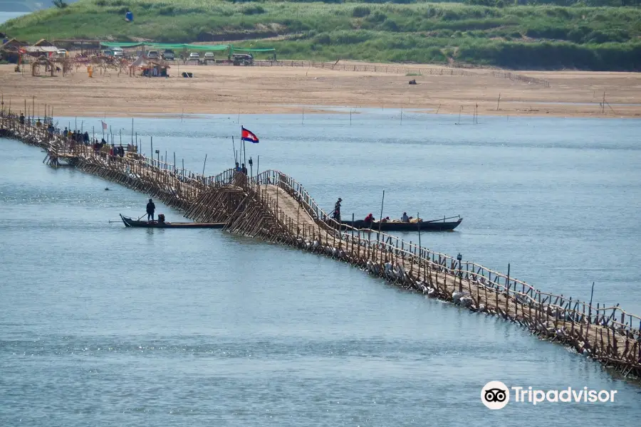 Ko Paen Bamboo Bridge