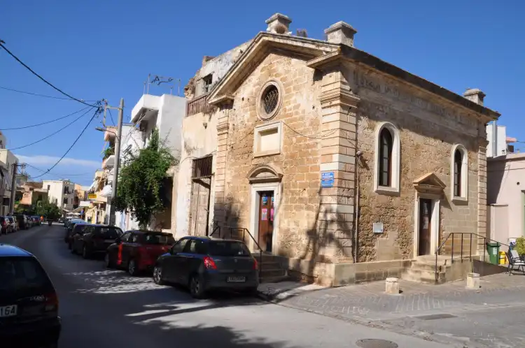 Hotel dekat Church of Saint Rocco