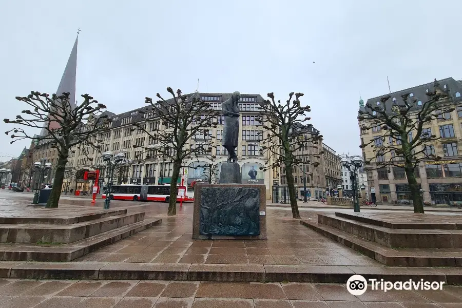 Heinrich Heine Monument