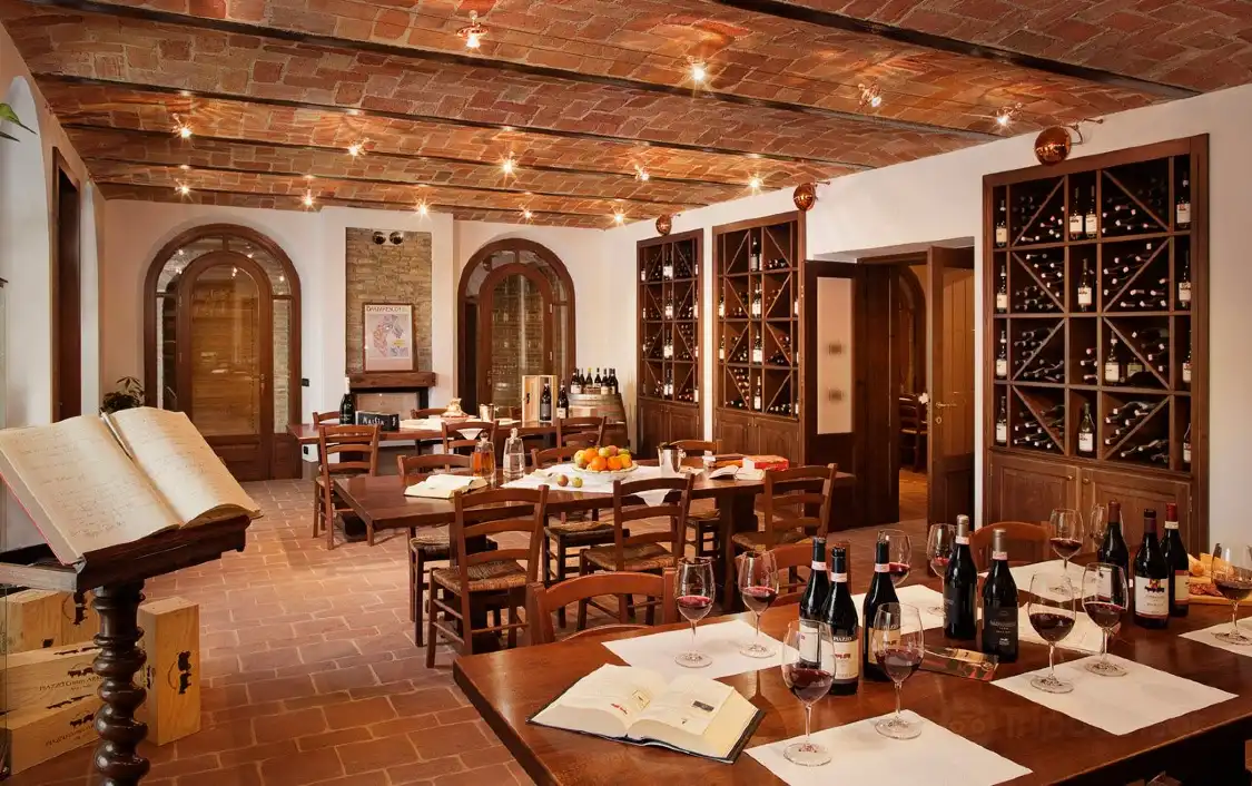 Hotel in zona Azienda Vitivinicola Piazzo Comm. Armando