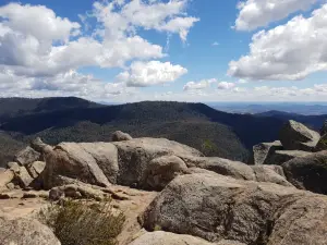 Booroomba Rocks