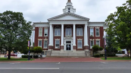 Logan County Courthouse