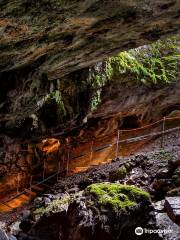 Cueva de las "Güixas"