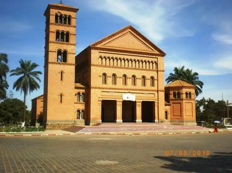 Hotels near Saint Peter and Paul Cathedral