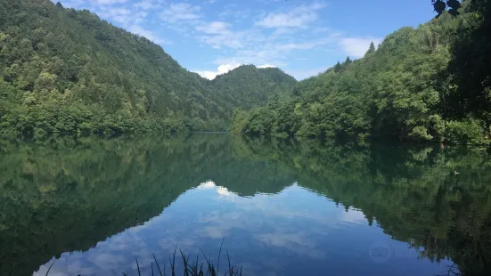 Lungo Lago di Levico (est)