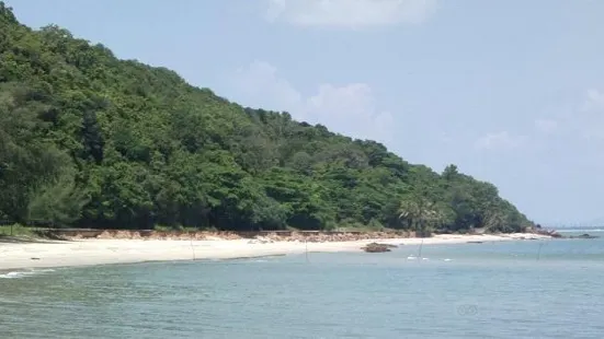 Sakom Beach