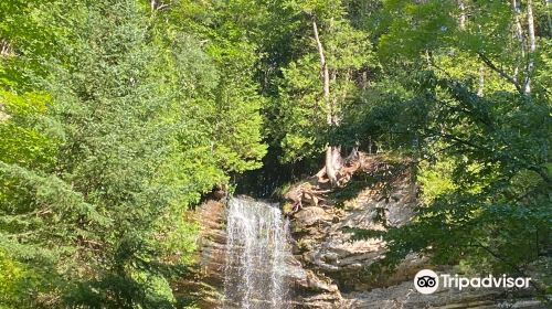 Munising Falls