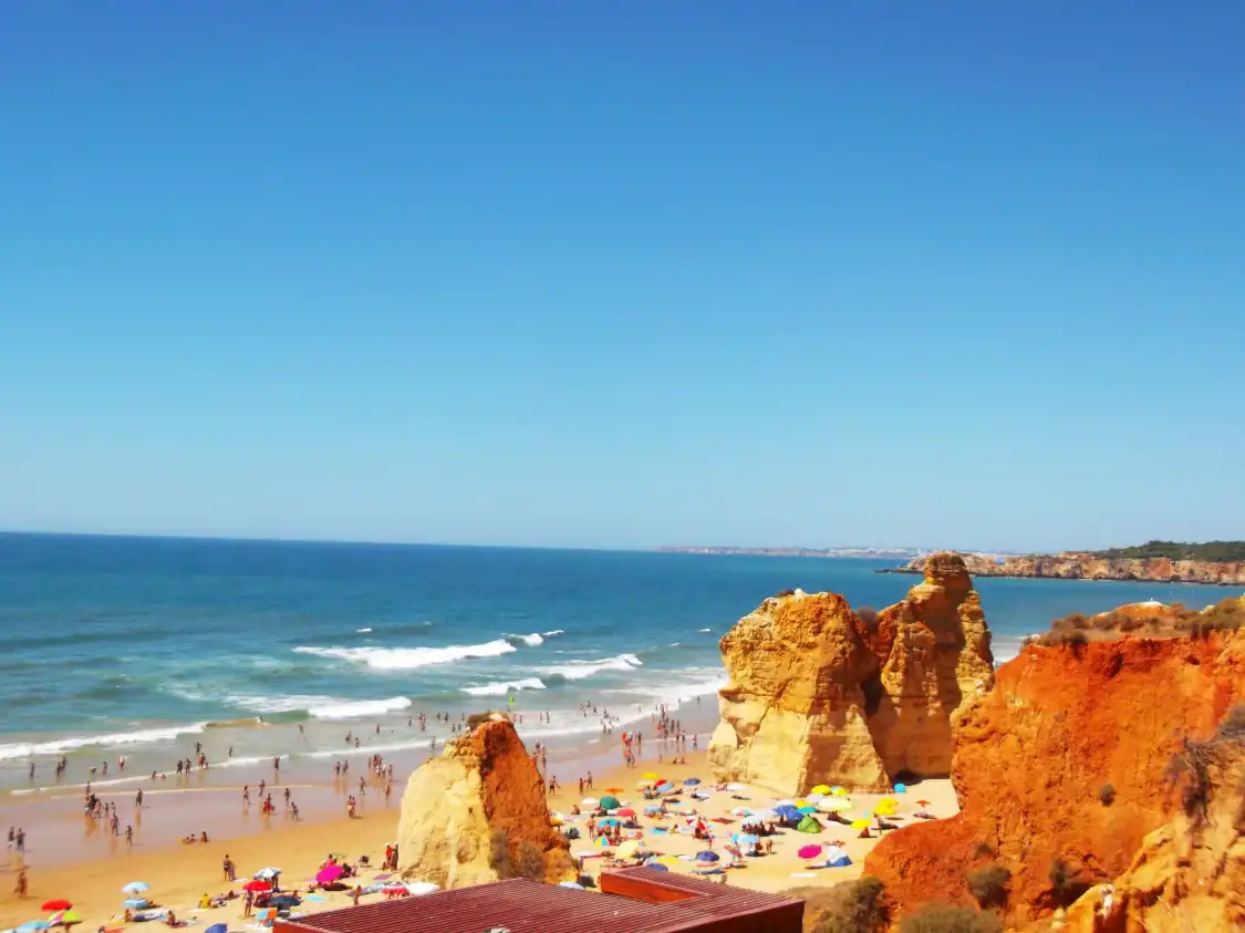 Hotels near Tres Castelos Beach