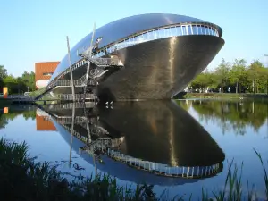 Universum Science Center