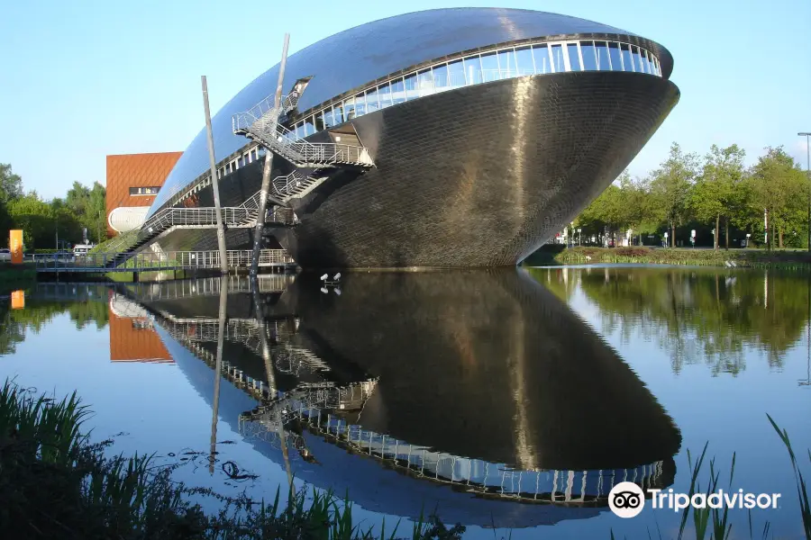 Universum Science Center