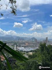 極楽洞寺院と禅庭園