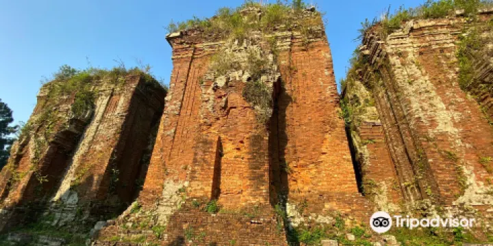 Chien Dan Cham Tower