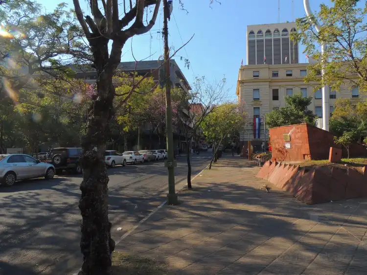 Hotels near Banco Nacional de Fomento