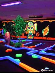 Glow Putt Mini-Golf