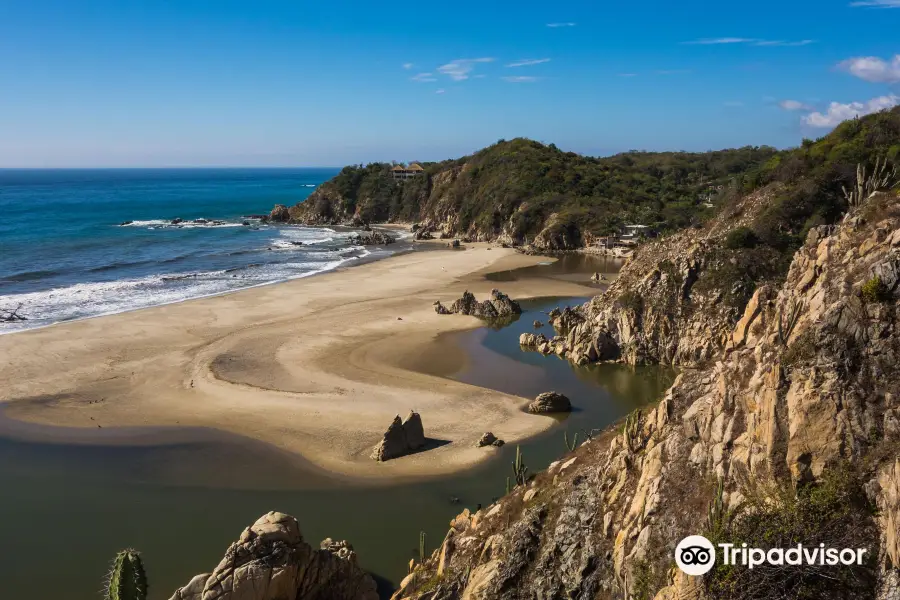 Playa La Bocana