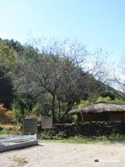 Iseungbok Memorial Hall