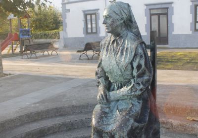 Monumento a la Mujer del Pescador