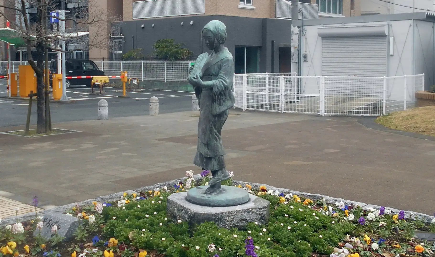 東町公園周辺のホテル