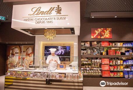 Lindt Chocolate Shop Luzern