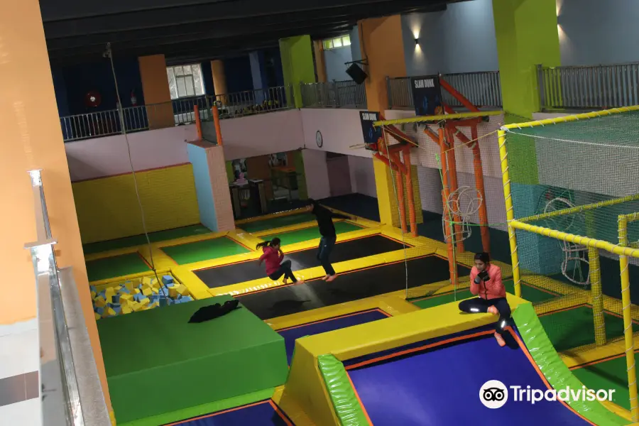 Skyjumper Amusement and Trampoline Park - Shimla