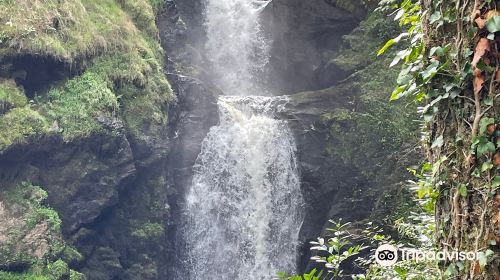 Gimel Les Cascades