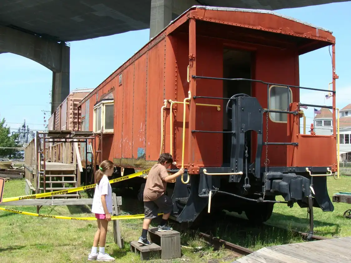 Các khách sạn gần Old Colony & Fall River Railroad Museum