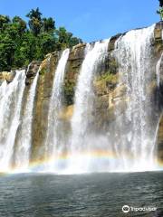 Tinuy-an Falls