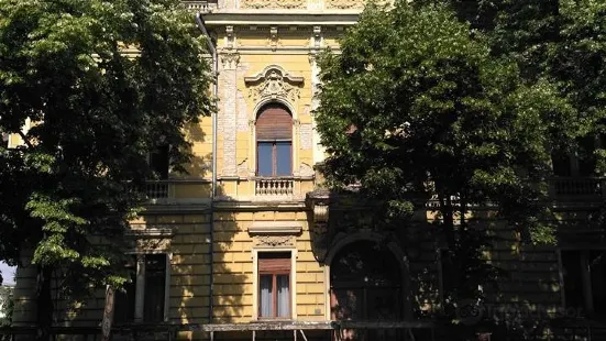 The Kronic Palace