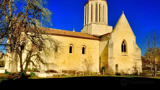 L’Eglise de Surgeres