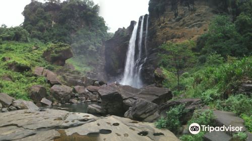 Laxapana Falls, ලක්ශපාන දිය ඇල්ල