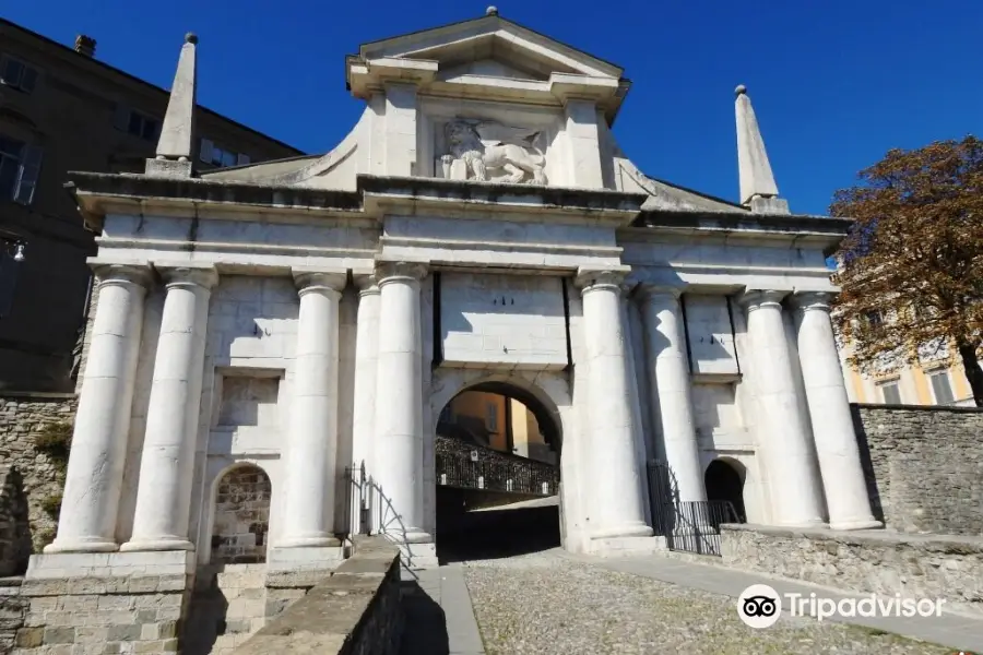 Porta San Giacomo