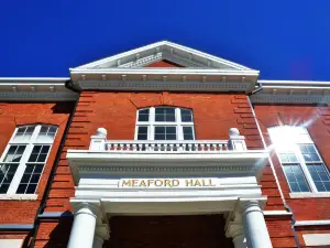 Meaford Hall Arts And Cultural Centre