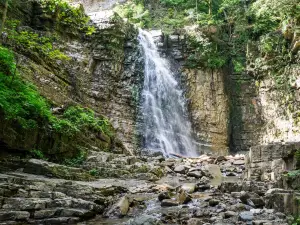 Maniava Waterfall
