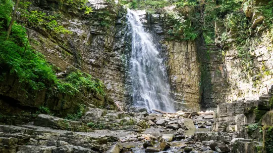 Maniava Waterfall