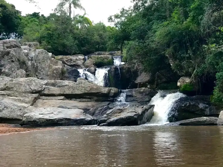 Hotels near Immigrant waterfall