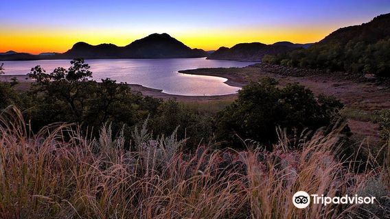 Quartz Mountain State Park