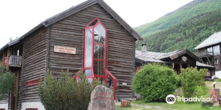 Fossheim Steinsenter