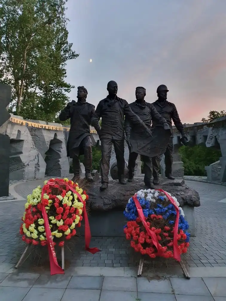 Hotels near Fame Monument to the Participants of the Chernobyl AES Catstrophy Liquidation