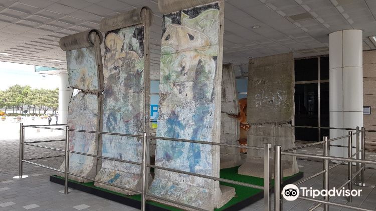 Berlin Wall Memorial