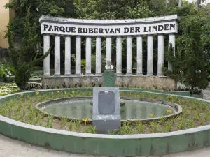 Parque Ruber Van Der Linder (Pau Pombo)